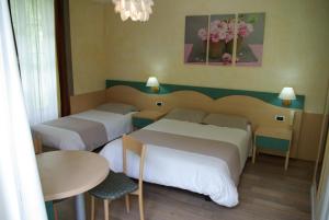 Hotels Le Mirval : photos des chambres