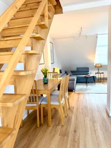 APARTAMENT PIĘTROWY w centrum Kłodzka z darmowym parkingiem no 8