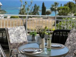 Sea View apartment in Coral Bay