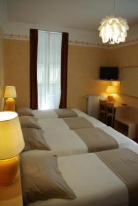 Hotels Le Mirval : Chambre Quadruple