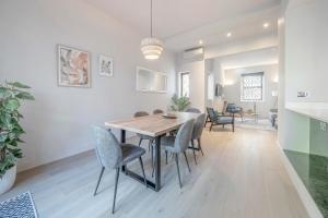 Luxurious 4 bedroom home in Kensington