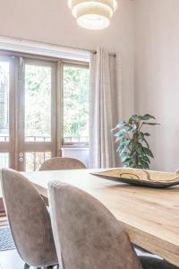 Luxurious 4 bedroom home in Kensington