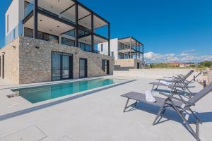 Luxury Seafront Villa Aurea - with private Pool, Game Room & Stunning Sea Views