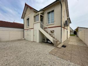 Maisons de vacances Charmante maison 2 chambres avec cour et jardin : photos des chambres