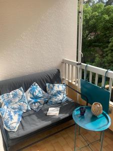 Studio calme 4 personnes 400 m de la plage sur la presquîle de St mandrier proche toulon