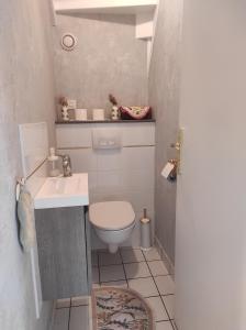 Sejours chez l'habitant Vintage Crossroads Inn : Chambre Double avec Salle de Bains Commune