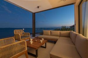 Villa Serena Luxury Seafront Escape with Pool