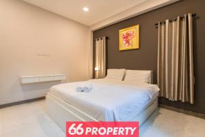 Twin Peaks Villa near Shopping Hub