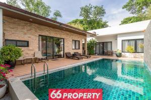 Twin Peaks Villa near Shopping Hub