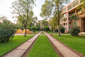 Luxury Apartment with Pool Large Terrace & Balconies in Hivernage Marrakech
