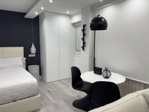 B&W Suite Andrés de la Llosa