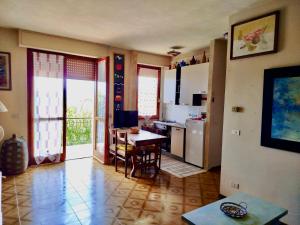 Sea View Apartment with Terrace & Free Parking