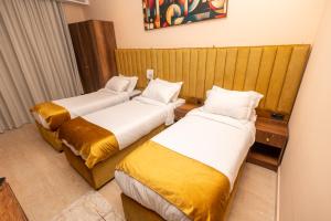 hotel saraya