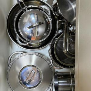 Apto Moderno Recém Reformado, 200 mts da Praia.