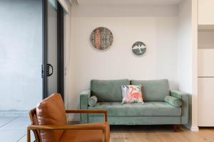 The Sullivan Cozy 2B Apt at Lyhnam
