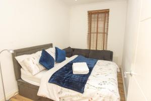 Evergreen Apartments- Flat 2