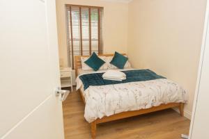 Evergreen Apartments- Flat 2