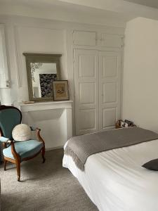 APPARTEMENTS DE CHARME dans quartier medieval : photos des chambres