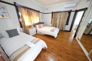 Sydney concord 6 Bedroom 4 bathroom house