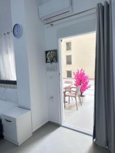 Aqua Sea View Apartment