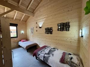 Chalet du saut de la bourrique, plain-pied, SPA, terrain clôturé