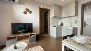 曼谷繁华地区公寓 免费上网 家居家电齐全