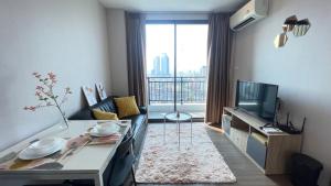 曼谷繁华地区公寓 免费上网 家居家电齐全