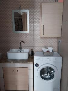 Elenas country house