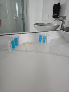 Family Oasis w Pool, Near Beaches and Parks