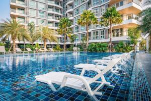 NEW amazing studio a private marina