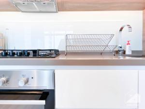 New! Cozy & Stylish Studio at Studio One Marina