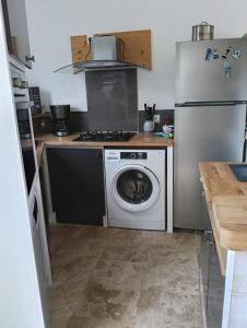 Maisons de vacances Charmante maison au calme proche des commodites : photos des chambres
