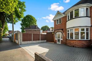 NEC BHX Free Parking Luxury Prestige Cosy Elegance