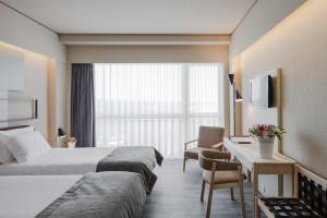 Axis Ofir Beach Resort Hotel