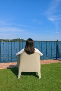 Scarlet Flower - Lago Maggiore