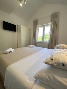 Villa Pergola-Apartment Roko