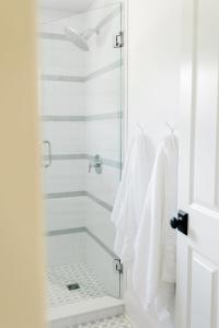 Luxury Lake Home With Dock