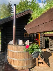 Russet & Rowanberry - Russet House