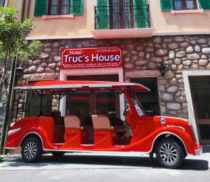 Trucs House