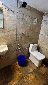 Serene Backwater Getaway