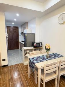 Sybaysuites staycation near Okada COD MOA NAIA airport Solaire MSV1808H