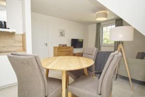 Rex Rugia FeWo17-8 mit Schwimmbad und Saunanutzung im AHOI-Erlebnisbad Sellin