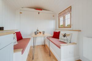 Woodpecker Hill - Shepherds Hut Alfriston