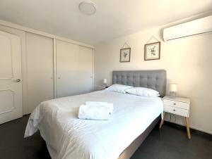 Casa 4D3B para 8-10 Personas - Calefacción- Mall Alto las Condes - Piscina - Estacionamiento