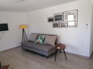 Dugi otok, Žman, Stara pošta