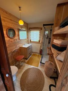 Chalets Chalet papillon Domaine de la Mamounette : photos des chambres