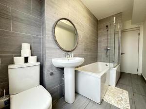 Park Lane Two Bedroom Apartment On Edgware Road