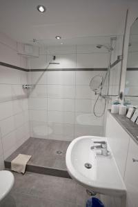Triple Room with Balcony room in Hotel-Restaurant Zum Hirschhaus
