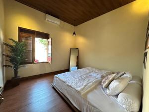 3 BR Java House ONLY 5 mins to Prambanan Temple