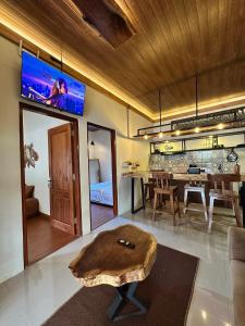 3 BR Java House ONLY 5 mins to Prambanan Temple